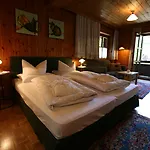 Aparthotel Saladina 3*