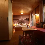 Aparthotel Saladina