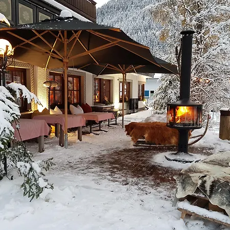 Bio-hotel Saladina 3*