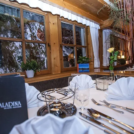 Saladina