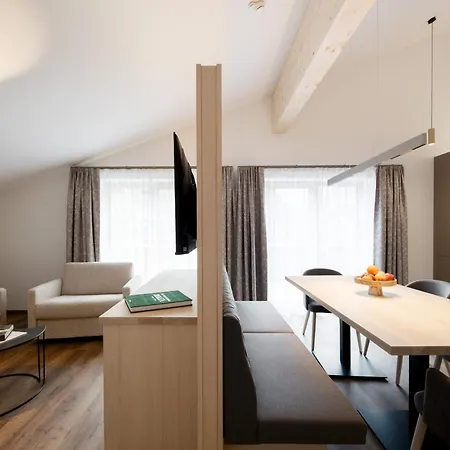 Saladina 4*